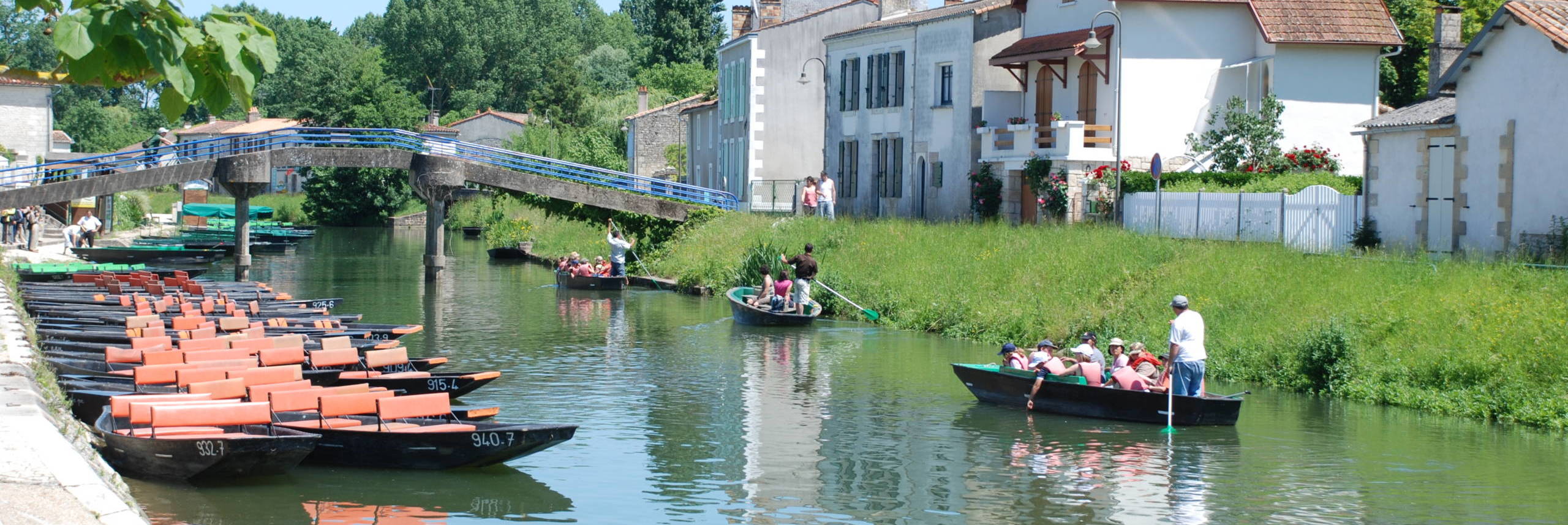 The “Tour du Parc naturel régional du Marais poitevin” permanent cycling route