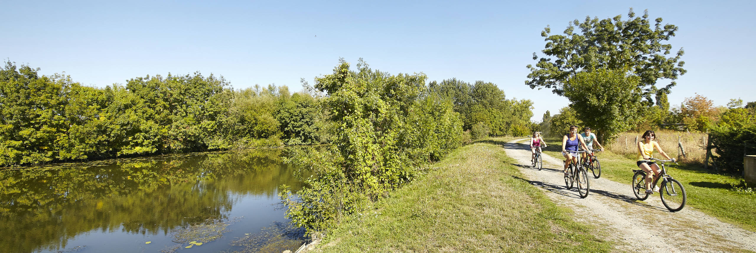 La marque Accueil Vélo dans le Marais poitevin