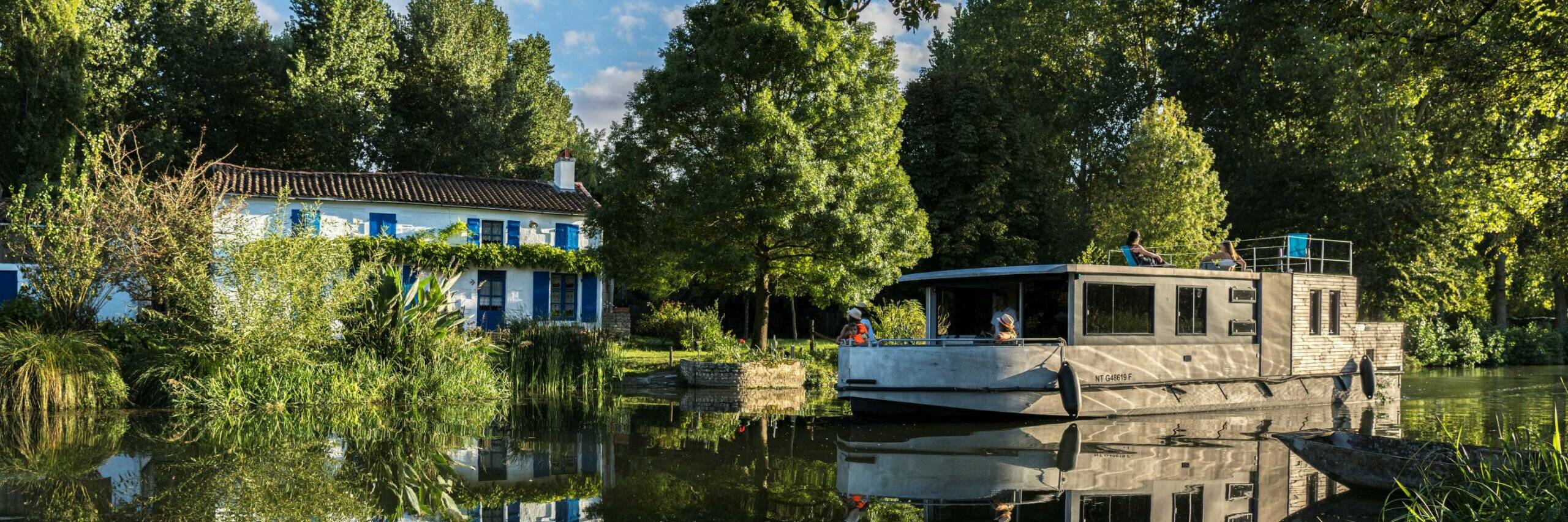 River excursion in the Marais Poitevin