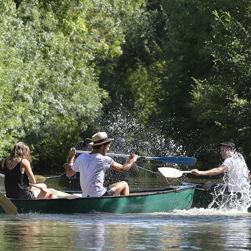 Randonnée en canoë dans le Marais poitevin